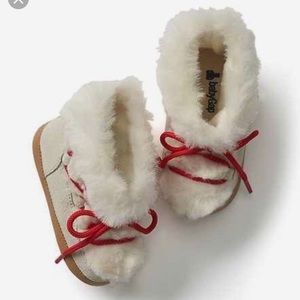 Baby Gap Suede Booties. NWT